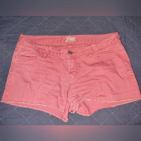 Old Navy Pants - Old Navy Diva pink shorts size 10